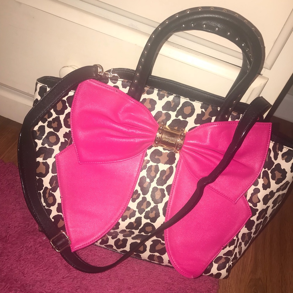 Betsey johnson purse